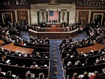 Розслідує можливу змову штабу Трампа з Москвою Конгрес США