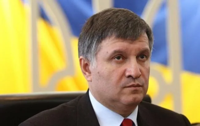 Контрабандисти "йдуть у сад" - Аваков