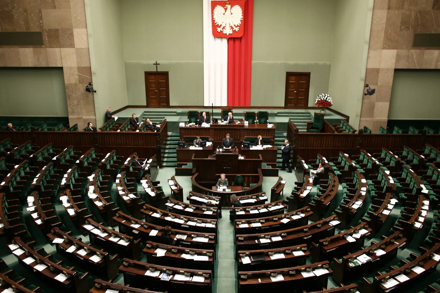 ЗМІ - Сенат Польщі відкликав законопроект про заборону українського і литовського націоналізму