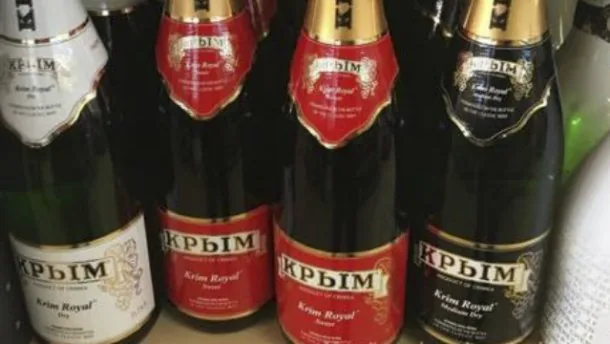 Всі згадки про кримські вина на виставці в Італії росіян змусили прибрати