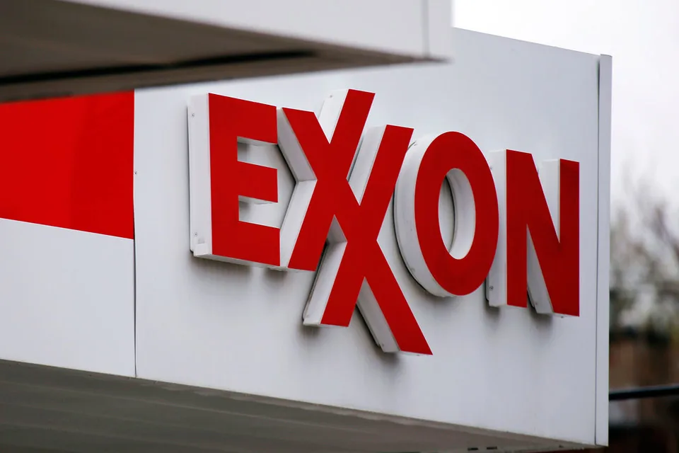 Начинать совместные проекты с "Роснефтью" в обход санкций ExxonMobil запретили
