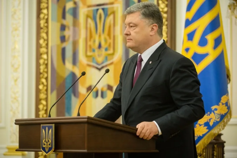 Порошенко - Украина продолжает борьбу с гибридной агрессией России, начатую 100 лет назад