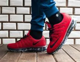Совет: где в Украине выгодно покупать мужские кроссовки Nike