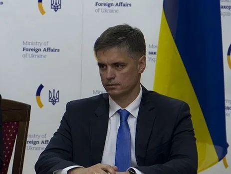 Геращенко - Пристайко на переговорах у Берліні підняв питання заручників як пріоритетне