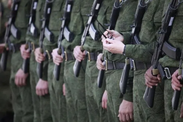 Россия нарушает Женевскую конвенцию, заставляя крымчан служить в своей армии - ООН