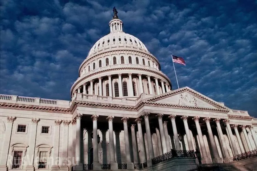 Против импичмента Трампа впервые проголосовал конгресс США