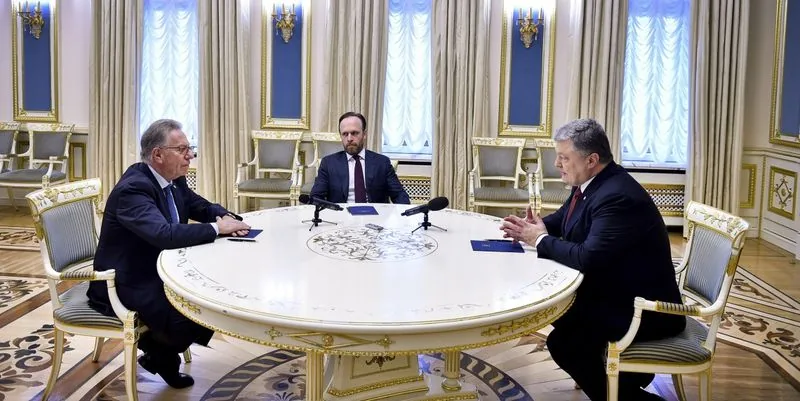 Провел встречу с председателем Венецианской комиссии Букиккио Порошенко