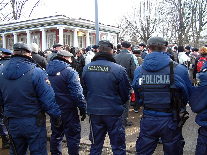 На случай гибридной войны полиция Латвии создает спецотряды