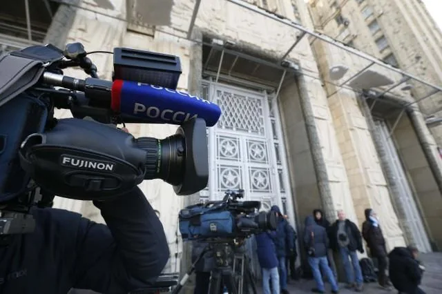 Російську пропагандистку, яка готувала провокації з України видворили