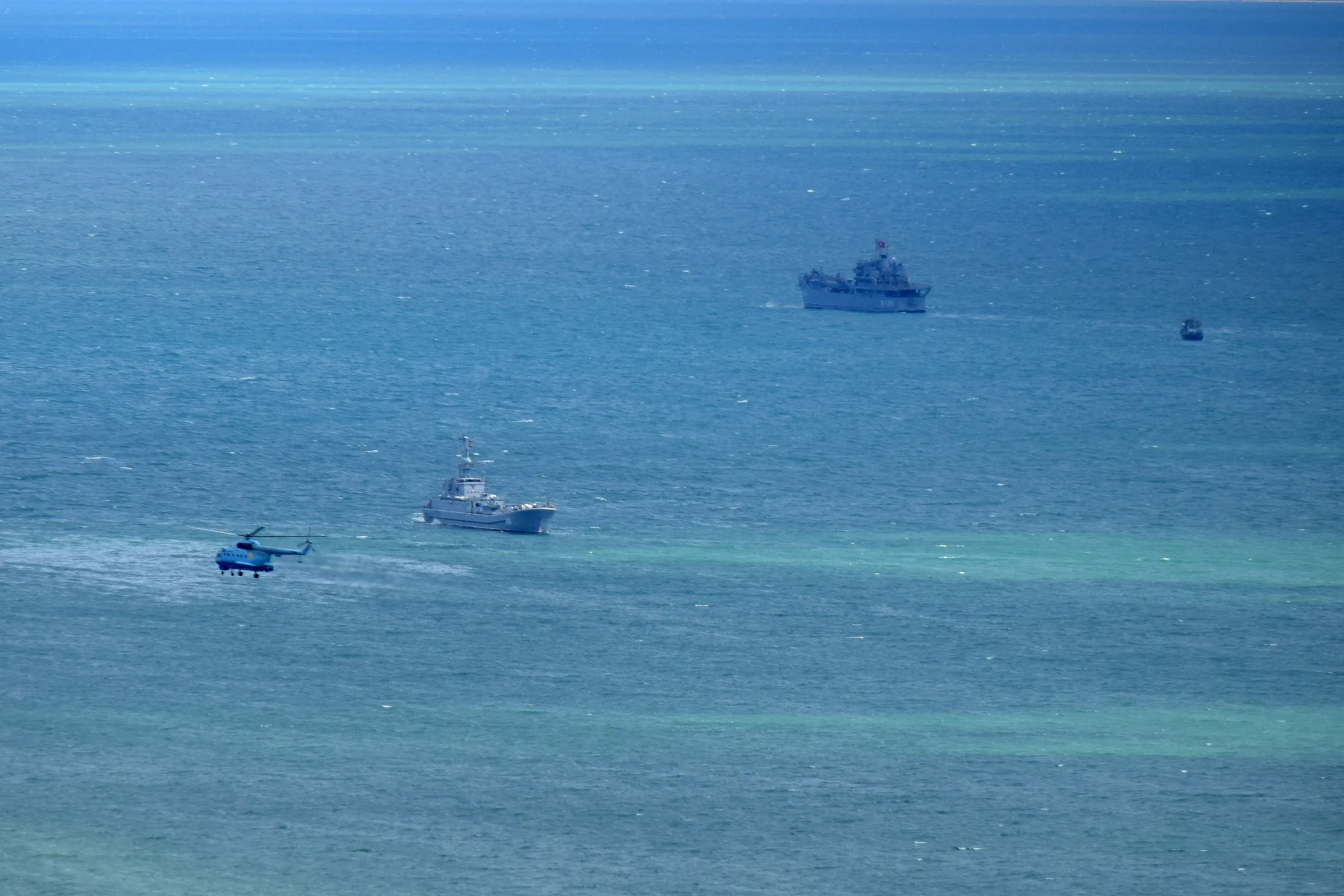 Ескадра кораблів вийшла у відкрите море - Sea Breeze 2018
