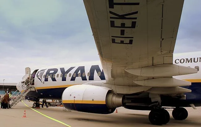 На бесплатный провоз ручной клади Ryanair вводит ограничения