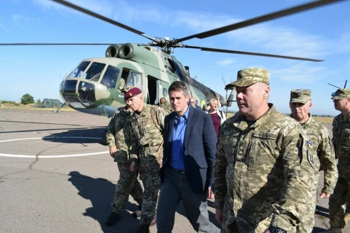 До кінця року Великобританія розширить свою військову присутність в Україні