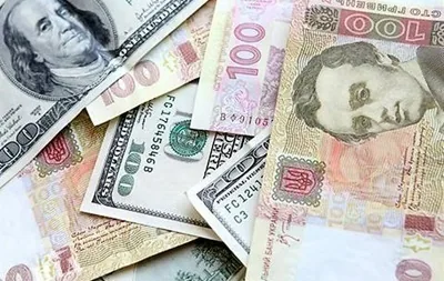 До долара і євро гривня суттєво зміцнилась