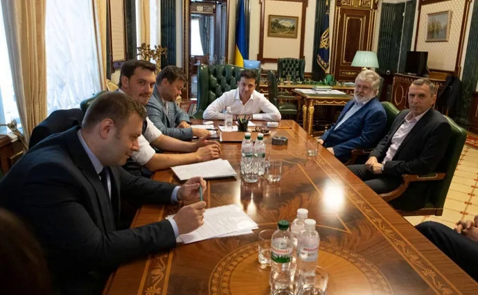 New York Times - Коломойський готовий до розвороту України в бік Росії