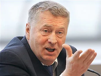 Жириновский устроил скандал перед Путиным, потребовав отставки Лужкова