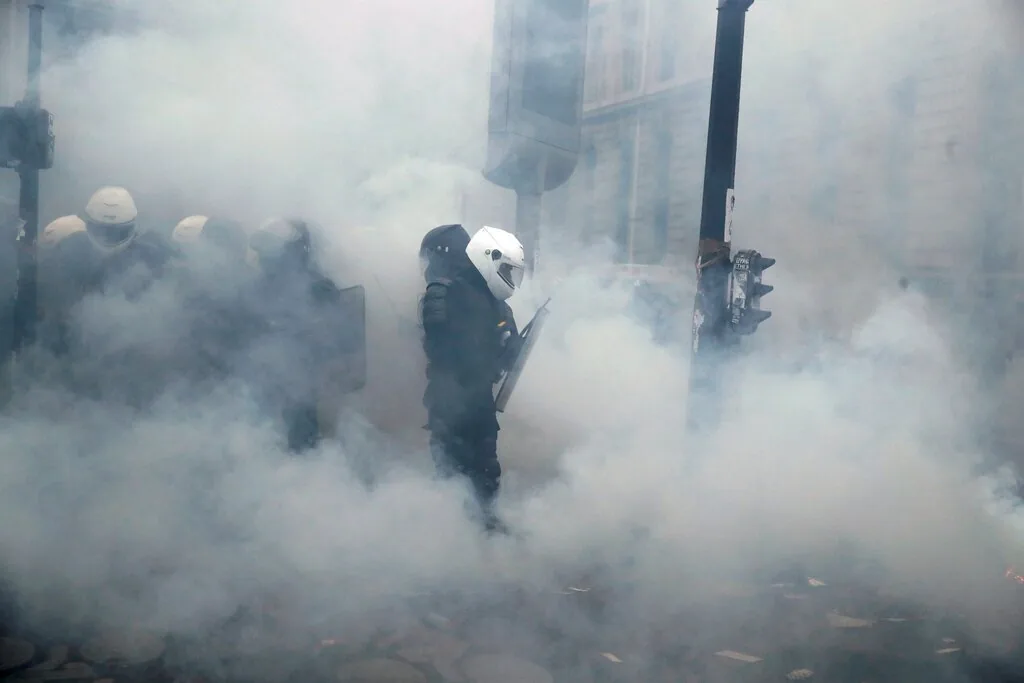 Париж: Из-за забастовки против пенсионной реформы продолжится транспортный сбой