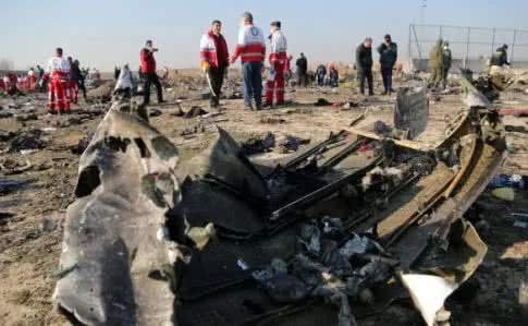 Полную хронологию катастрофы Boeing в Иране восстановила New York Times: в него попали две ракеты, вторую выпустили с секретной базы