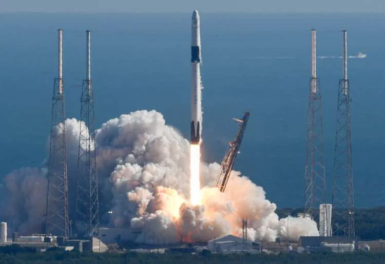 Седьмую партию из 60 спутников запустила SpaceX
