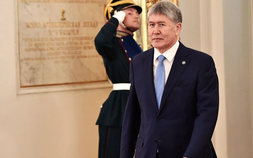 К 11 годам лишения свободы приговорен бывший президент Киргизии Алмазбек Атамбаев