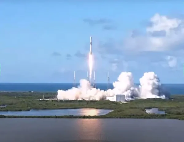 Южнокорейский военный спутник вывела на орбиту SpaceX. ВИДЕО