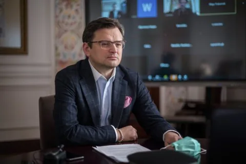 Кулеба - Україна скликає позачергове засідання Тристоронньої контактної групи