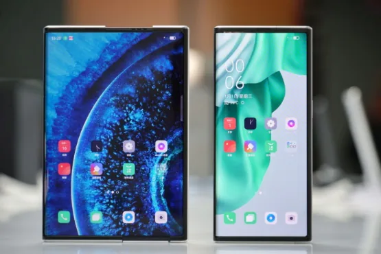 Прототип смартфона с растягивающимся дисплеем показала компания Oppo. ВИДЕО