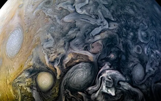 ВІДЕО польоту над Юпітером показало NASA