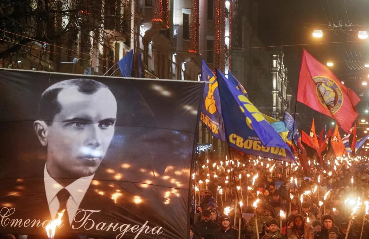 На честь Бандери у Києві відбувається смолоскипна хода. ТРАНСЛЯЦІЯ