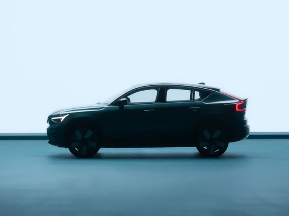Электрическое кросс-купе C40 Recharge представила Volvo. ВИДЕО