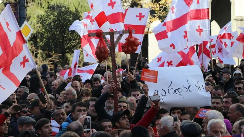 Оголосила про безстрокові акції протесту по всій країні грузинська опозиція