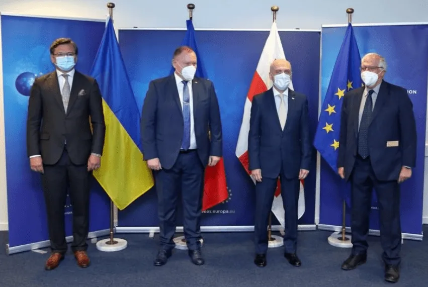 Представили в Брюсселі "Асоційоване тріо" Україна, Грузія та Молдова