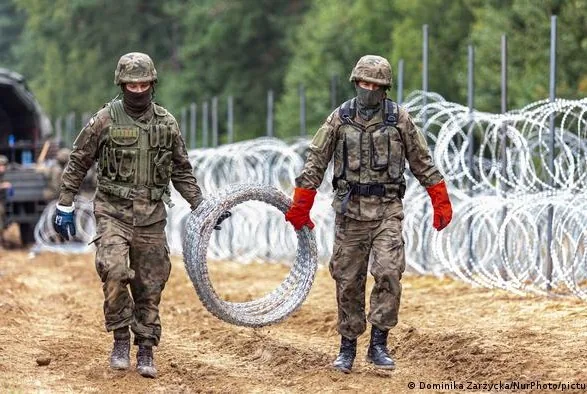 Польський закон, що дозволяє відмовляти мігрантам у притулку, агентство ООН у справах біженців критикує