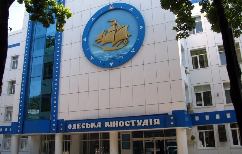 Міністр культури Ткаченко та Коломойський намагалися захопити контроль над Одеською кіностудією - Pandora Papers