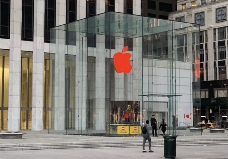 Через нові правила Apple $10 млрд втратили Facebook, Twitter, YouTube і Snap