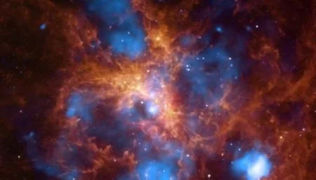 В туманности Тарантул телескоп NASA показал "звездную люльку"