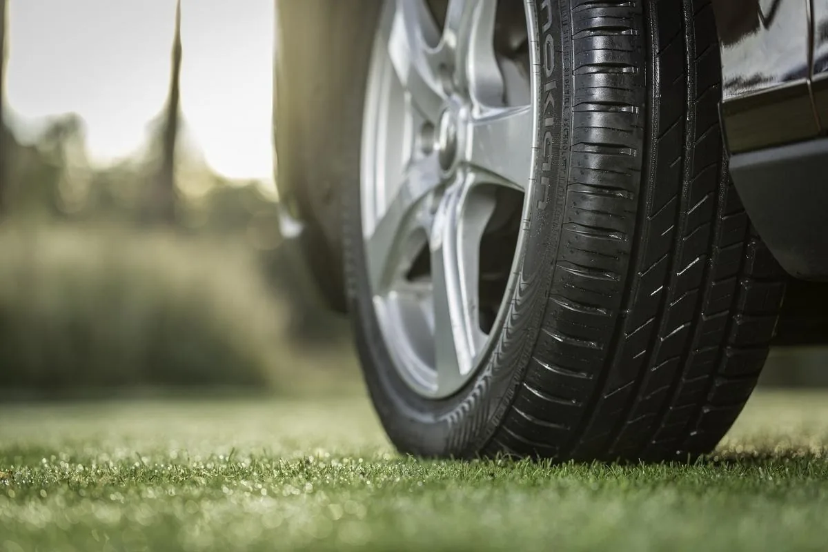 Kaip išsirinkti tinkamas automobilio padangas