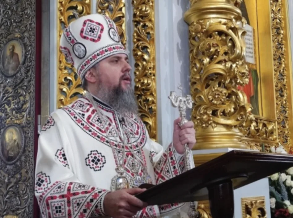 Під час Служби у лаврі Предстоятель ПЦУ пом'янув жертв Дніпра та Броварів