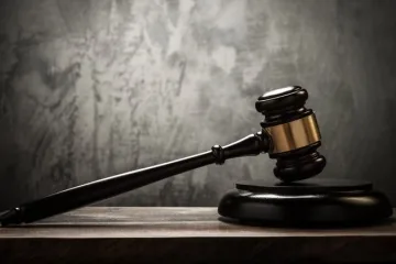 За куріння на роботі в Японії чиновника оштрафували на 10 900 доларів США