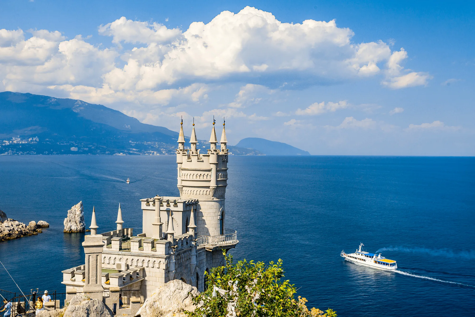 До переговорів щодо статусу Криму Україна готова: в Офісі Президента назвали умову