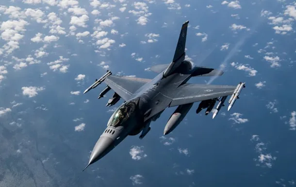 Створення "коаліції винищувачів" для надання Україні F-16 очолять Нідерланди та Британія