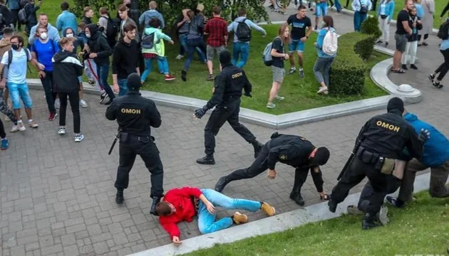 У Польщі почали підготовку до повалення лукашенка сотні білорусів - The Times
