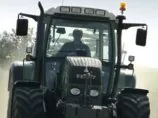 Германская полиция 40 минут преследовала на скорости 20 км/ч угнанный трактор