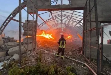 Повітряні сили розповіли деталі - рф атакувала Україну десятками "Шахедів"