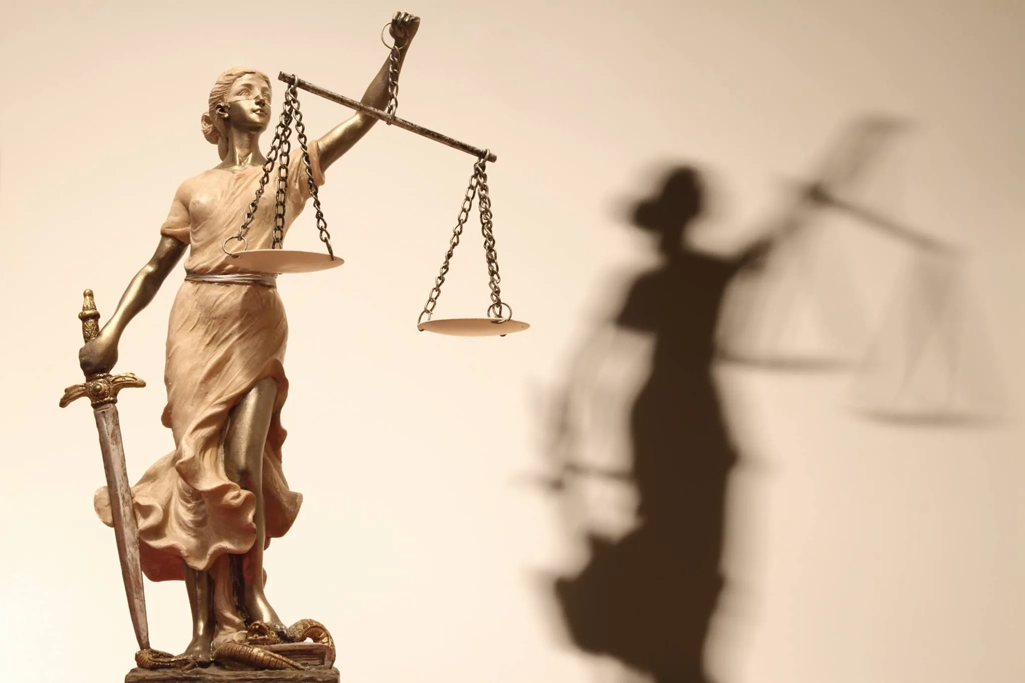 Кваліфікаційне оцінювання суддів в Україні поновлюють