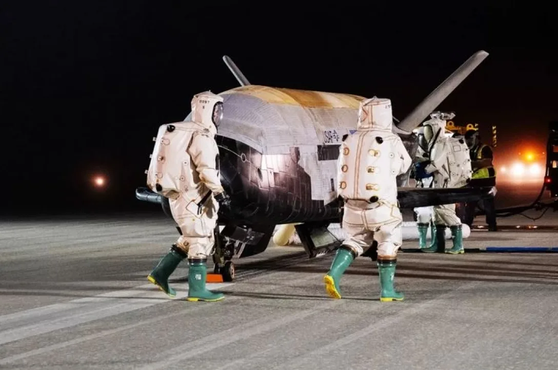 Ракета SpaceX вивела в космос секретний військовий літак США - слідом за Китаєм