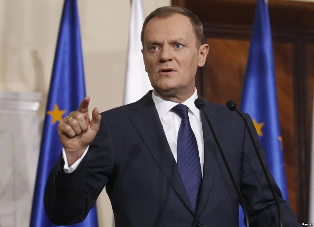 Як допомогти сусіднім з Україною країнам, які знаходяться "на лінії фронту" вся Європа повинна подумати, - Туск