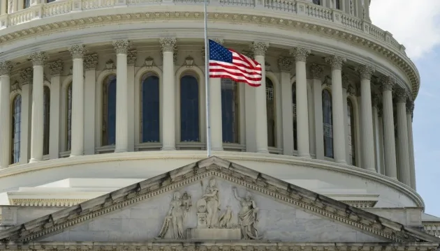 Чому уряд призупинив роботу - у США частковий шатдаун