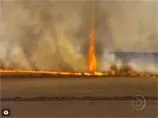 В Бразилии сняли на ВИДЕО уникальный огненный торнадо