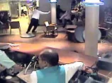 Шокирующее ВИДЕО с борта круизного лайнера, угодившего в шторм: людей бросало как игрушки