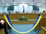 Тимошенко вимагає змінити склад ЦВК й грозить не визнати результати місцевих виборів